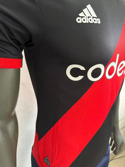 Camiseta de River Plate Argentina. Temporada 22-23 (Versión jugador) (Alternativa) 90minutos